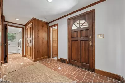 1 Seneca Pl, Montclair, NJ 07043 - Photo 5