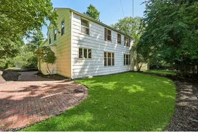1 Seneca Pl, Montclair, NJ 07043 - Photo 3