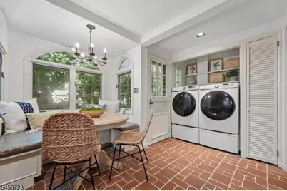 1 Seneca Pl, Montclair, NJ 07043 - Photo 17