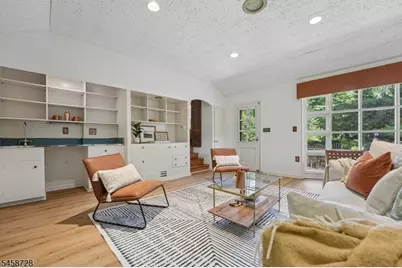 1 Seneca Pl, Montclair, NJ 07043 - Photo 13