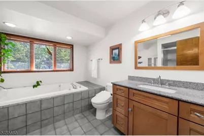 11 White Bridge Rd, Franklin Township, NJ 08867 - Photo 27