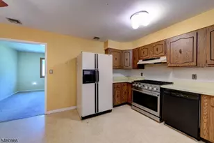14 Apollo Dr, Jefferson Township, NJ 07438 - Photo 9