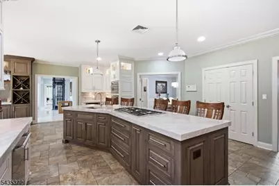 4 Winthrop Gait Rd, Sparta Township, NJ 07871 - Photo 9