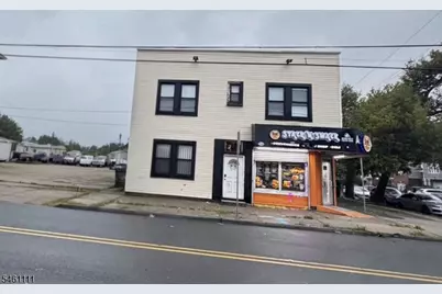 566 Hawthorne Ave, Newark, NJ 07112 - Photo 3
