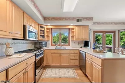 23 Milburn Dr, Hillsborough Township, NJ 08844 - Photo 19