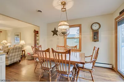 8 Adelphi Ct, Edison, NJ 08837 - Photo 11