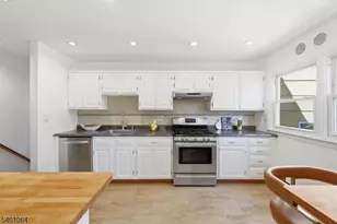 1 Carey Ct, Montclair, NJ 07042 - Photo 11