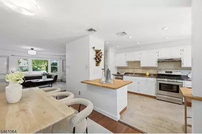 1 Carey Ct, Montclair, NJ 07042 - Photo 9