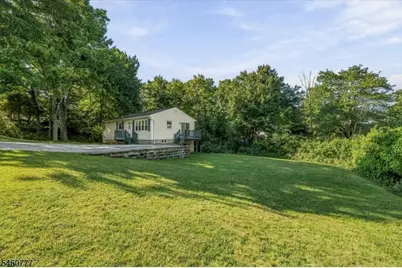 12 Doe Run, Vernon, NJ 07422 - Photo 3
