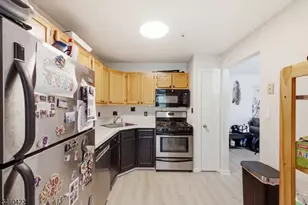 41 Crestview Ln, Mount Arlington, NJ 07856 - Photo 11