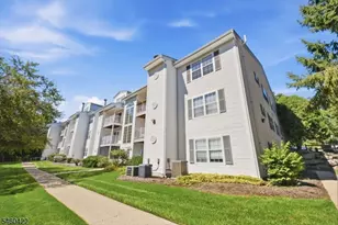 41 Crestview Ln, Mount Arlington, NJ 07856 - Photo 27