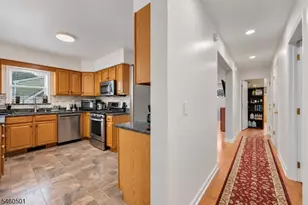 605 Corliss Ave, Phillipsburg, NJ 08865 - Photo 11