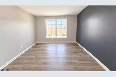 29 Pembrook Ave, North Brunswick Township, NJ 08902 - Photo 11