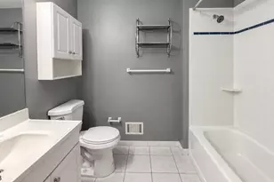 29 Pembrook Ave, North Brunswick Township, NJ 08902 - Photo 7