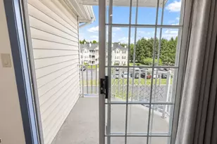 29 Pembrook Ave, North Brunswick Township, NJ 08902 - Photo 5
