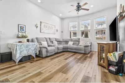 6722 Jackson St, Guttenberg, NJ 07093 - Photo 3