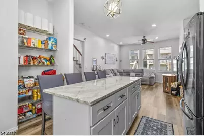 6722 Jackson St, Guttenberg, NJ 07093 - Photo 9