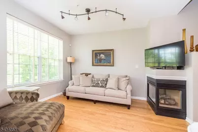 1274 Fairview Cir, Lopatcong Township, NJ 08886 - Photo 13