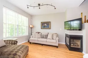 1274 Fairview Cir, Lopatcong Township, NJ 08886 - Photo 13