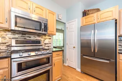 1274 Fairview Cir, Lopatcong Township, NJ 08886 - Photo 7