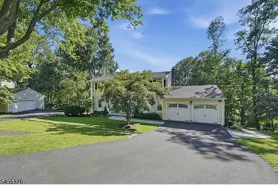 11 Tallwood Ct, Parsippany, NJ 07950 - Photo 3