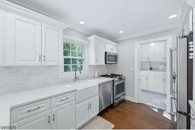 11 Tallwood Ct, Parsippany, NJ 07950 - Photo 13