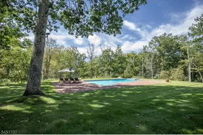 60 Potterstown Rd, Tewksbury Township, NJ 08833 - Photo 31