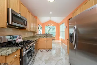 38 Winding Hill Dr, Mount Olive, NJ 07840 - Photo 7