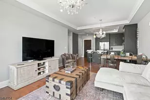 250 Henley Pl, Weehawken Twp., NJ 07086 - Photo 19