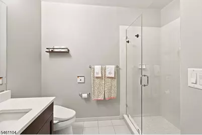 250 Henley Pl #207, Weehawken Twp., NJ 07086 - Photo 21