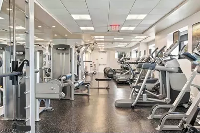 250 Henley Pl #207, Weehawken Twp., NJ 07086 - Photo 41