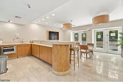 250 Henley Pl #207, Weehawken Twp., NJ 07086 - Photo 37