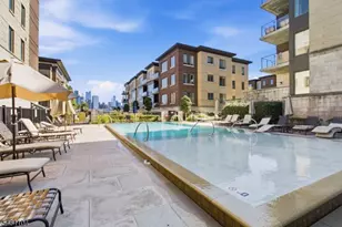 250 Henley Pl, Weehawken Twp., NJ 07086 - Photo 43