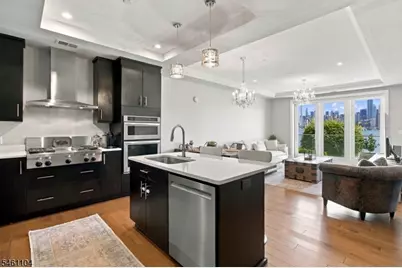 250 Henley Pl #207, Weehawken Twp., NJ 07086 - Photo 9