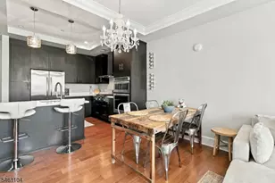 250 Henley Pl, Weehawken Twp., NJ 07086 - Photo 13
