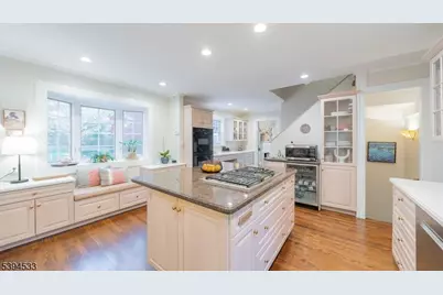 16 West Rd, Millburn, NJ 07078 - Photo 17