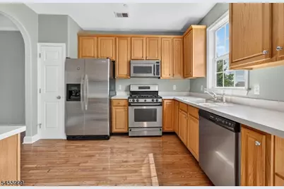 2 Hope St, Lopatcong Township, NJ 08865 - Photo 5