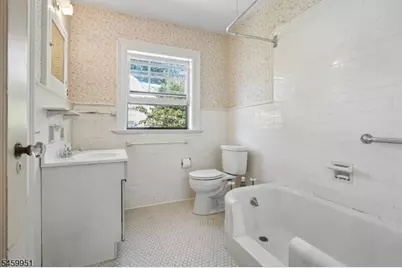 7 Tuxedo Rd, Glen Ridge, NJ 07028 - Photo 23