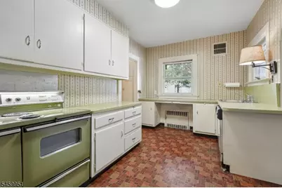 7 Tuxedo Rd, Glen Ridge, NJ 07028 - Photo 11