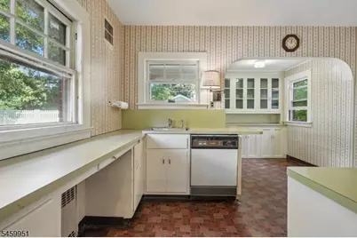 7 Tuxedo Rd, Glen Ridge, NJ 07028 - Photo 13