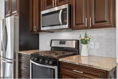 197 Roosevelt Drive #197, Wood Ridge, NJ 07075 - Photo 25