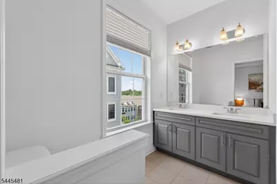 197 Roosevelt Drive #197, Wood Ridge, NJ 07075 - Photo 35