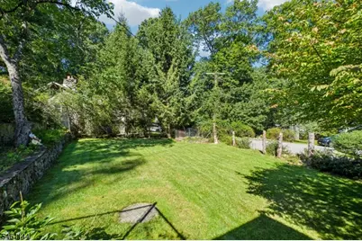 107 Glenside Trl, Byram Township, NJ 07871 - Photo 35