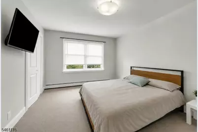 444 Riverside Ave, Lyndhurst Township, NJ 07071 - Photo 17