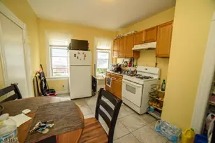 712 E 27th St, Paterson, NJ 07504 - Photo 3