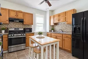68 Tenafly Rd, Englewood, NJ 07631 - Photo 15