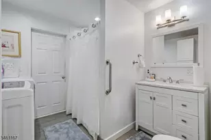68 Tenafly Rd, Englewood, NJ 07631 - Photo 11