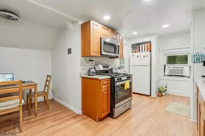 68 Tenafly Rd, Englewood, NJ 07631 - Photo 19