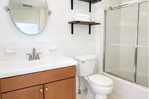 524 Great Beds Ct, Perth Amboy, NJ 08861 - Photo 9