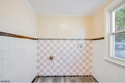 37 Newark Pompton Tpke, Little Falls Township, NJ 07424 - Photo 15